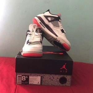 Air Jordan 4 Retro ‘Pale Citron’